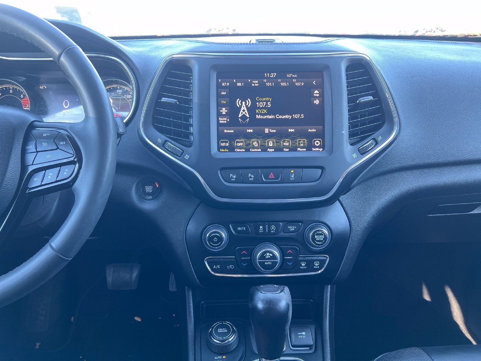 2023 Jeep Cherokee Altitude Lux