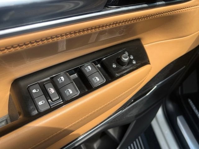 2022 Jeep Grand Wagoneer Series III - Photo 12