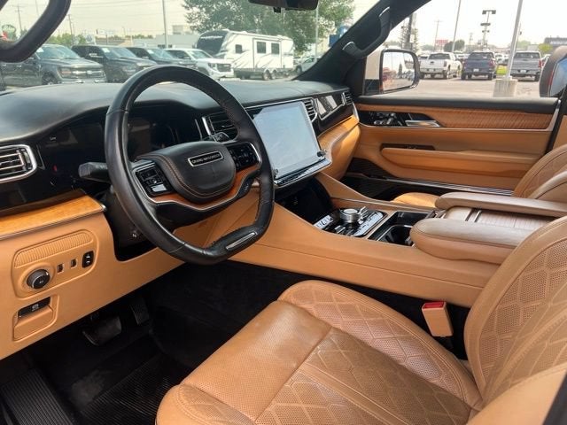 2022 Jeep Grand Wagoneer Series III - Photo 13