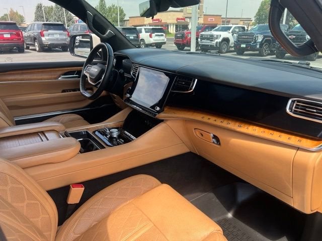 2022 Jeep Grand Wagoneer Series III - Photo 14