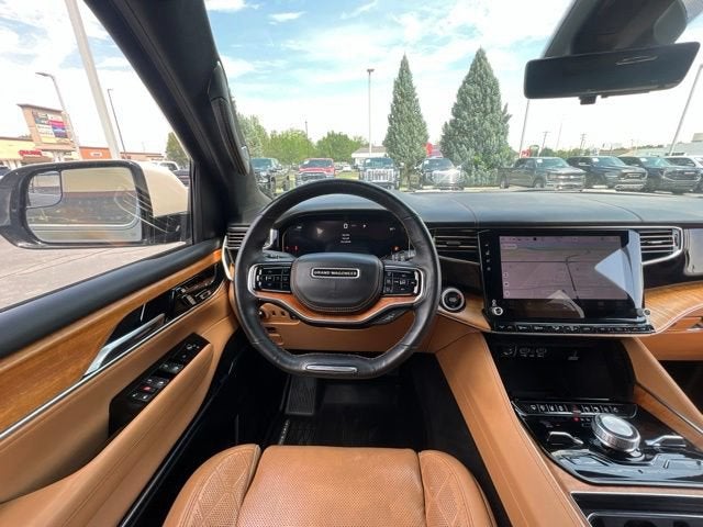 2022 Jeep Grand Wagoneer Series III - Photo 18