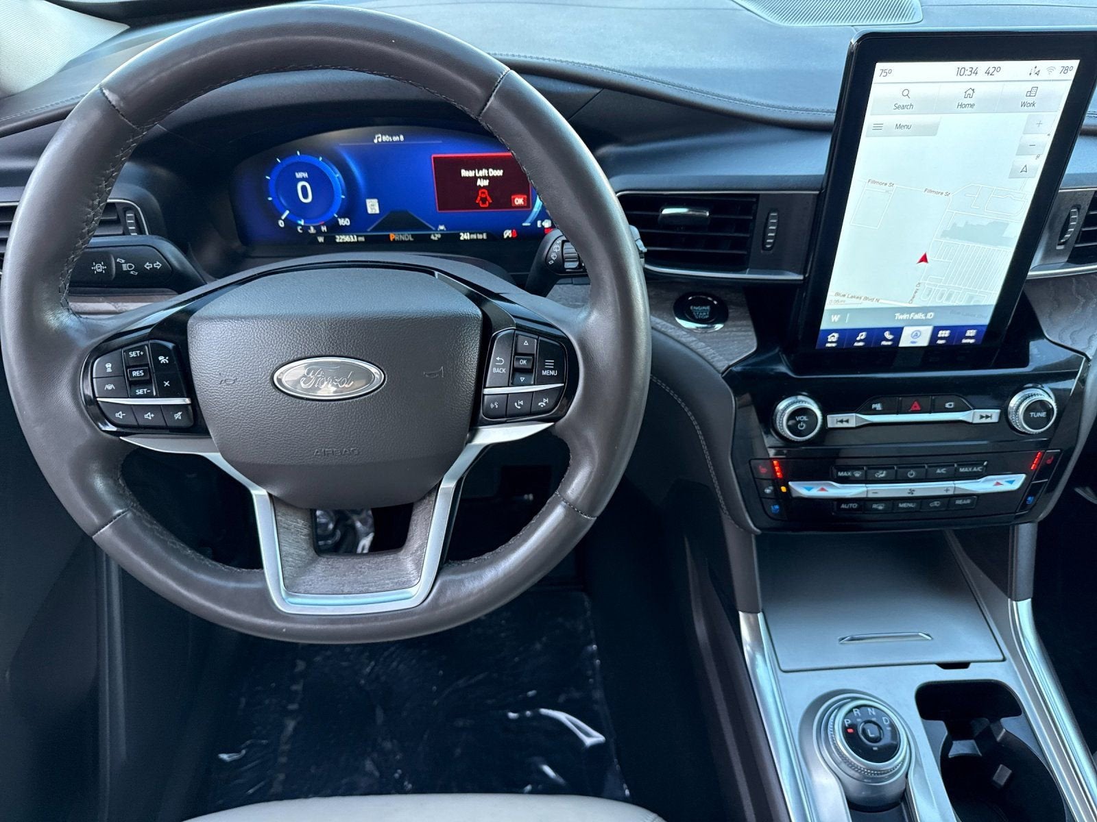 2022 Ford Explorer Platinum