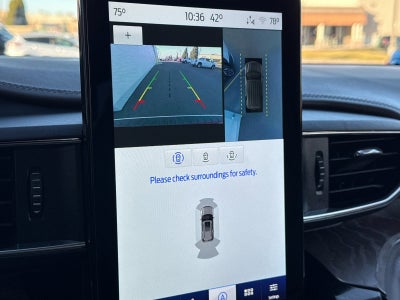 2022 Ford Explorer Platinum