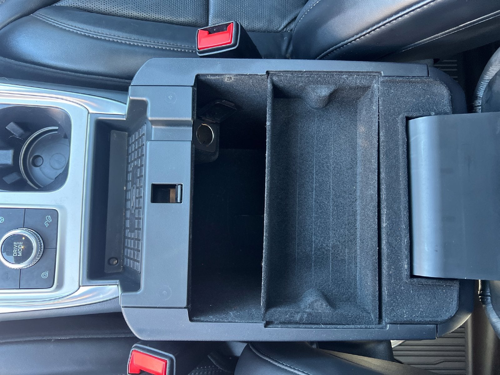 2020 Ford EXPLORER Base