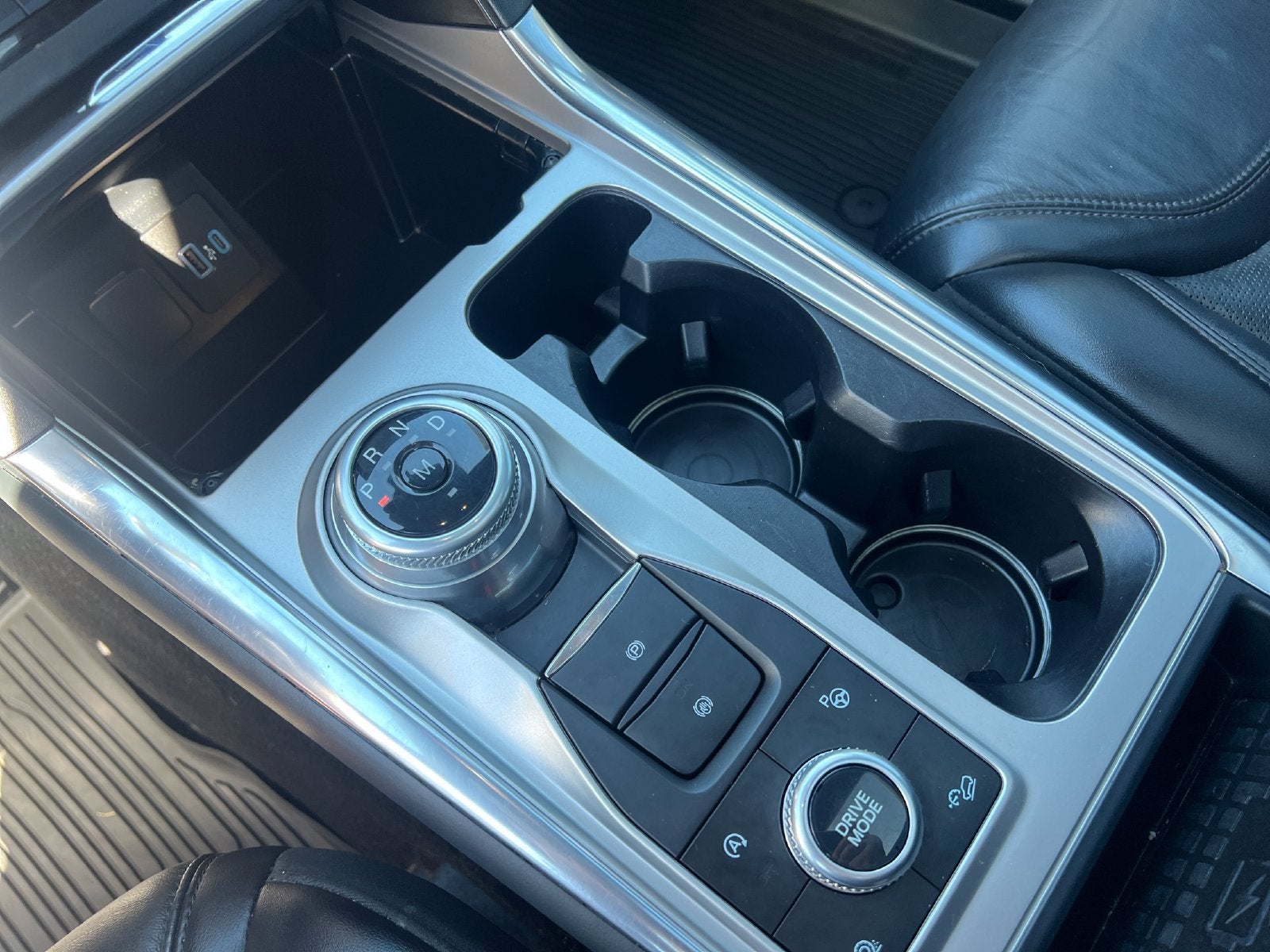 2020 Ford EXPLORER Base