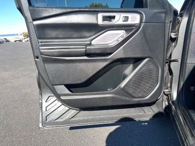 2020 Ford EXPLORER Base