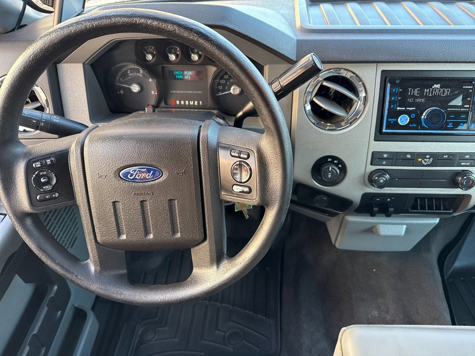 2013 Ford Super Duty F-350 SRW Platinum
