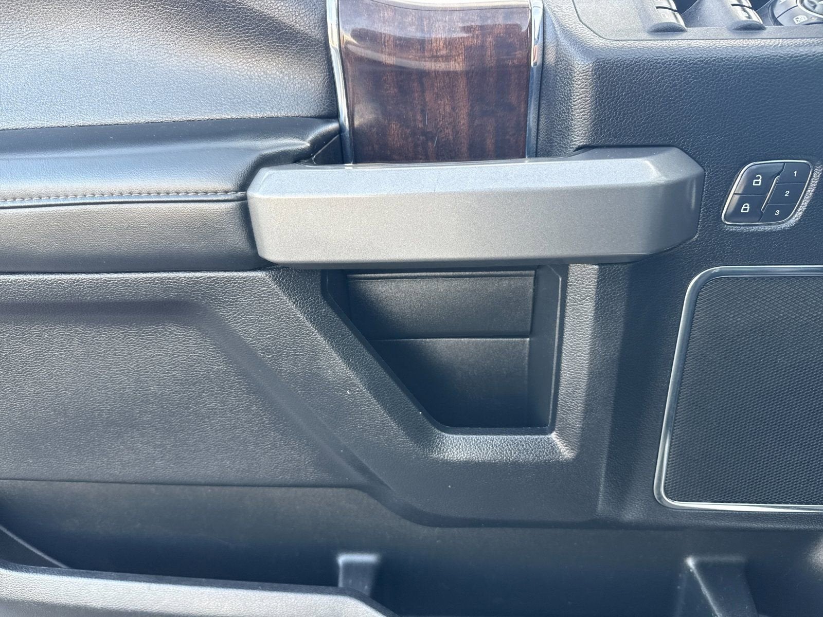 2017 Ford Super Duty F-450 DRW XL