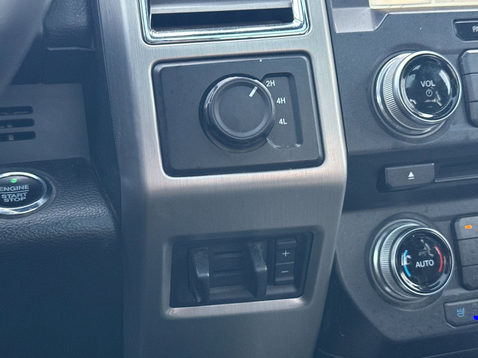 2017 Ford Super Duty F-450 DRW XL