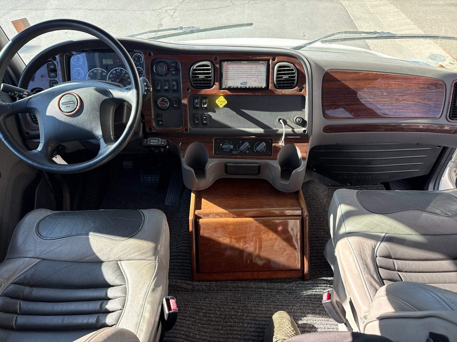 2007 Freightliner M-2 Base