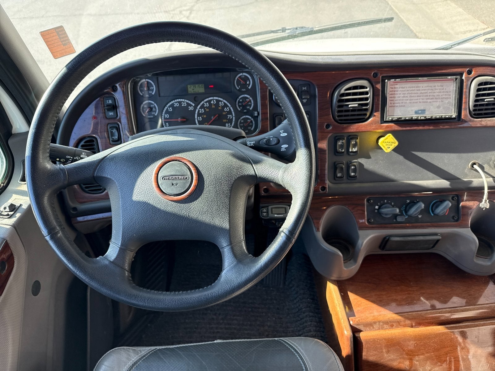 2007 Freightliner M-2 Base