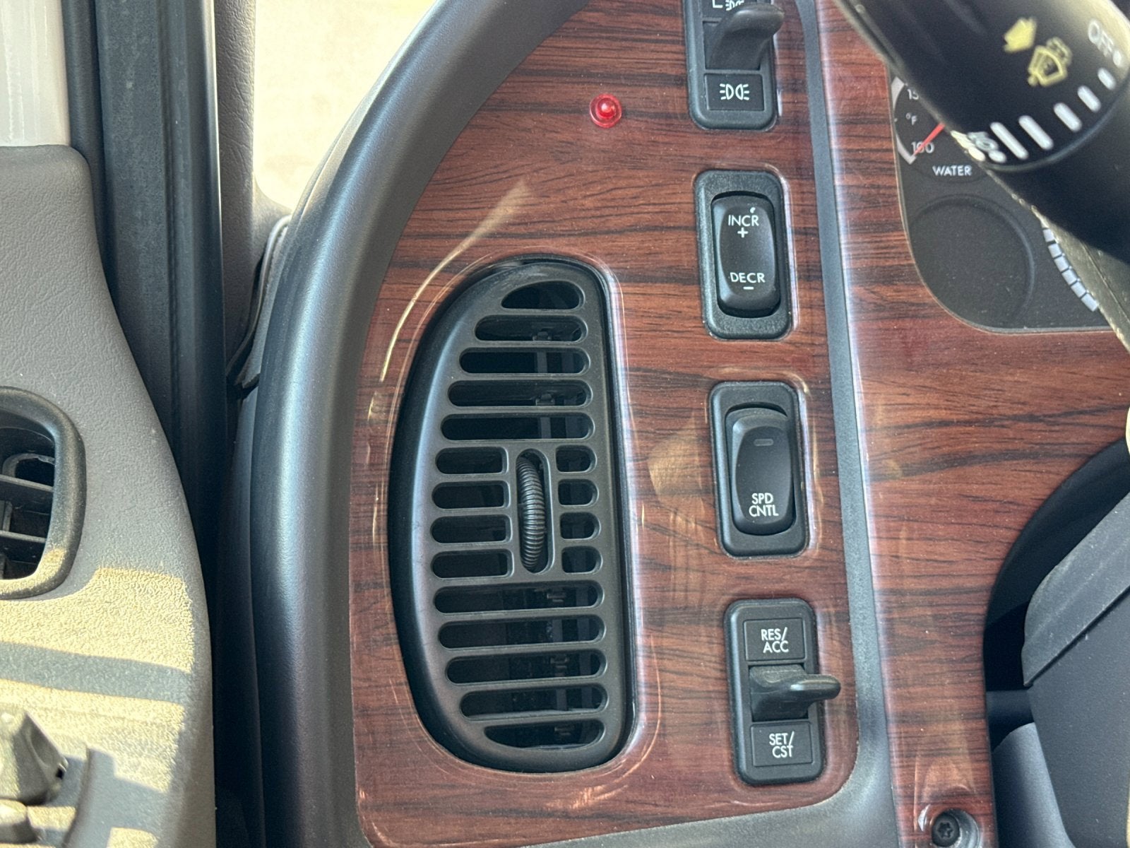 2007 Freightliner M-2 Base