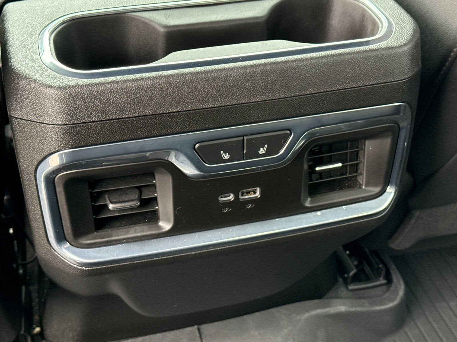 2025 Chevrolet Silverado 3500 HD High Country