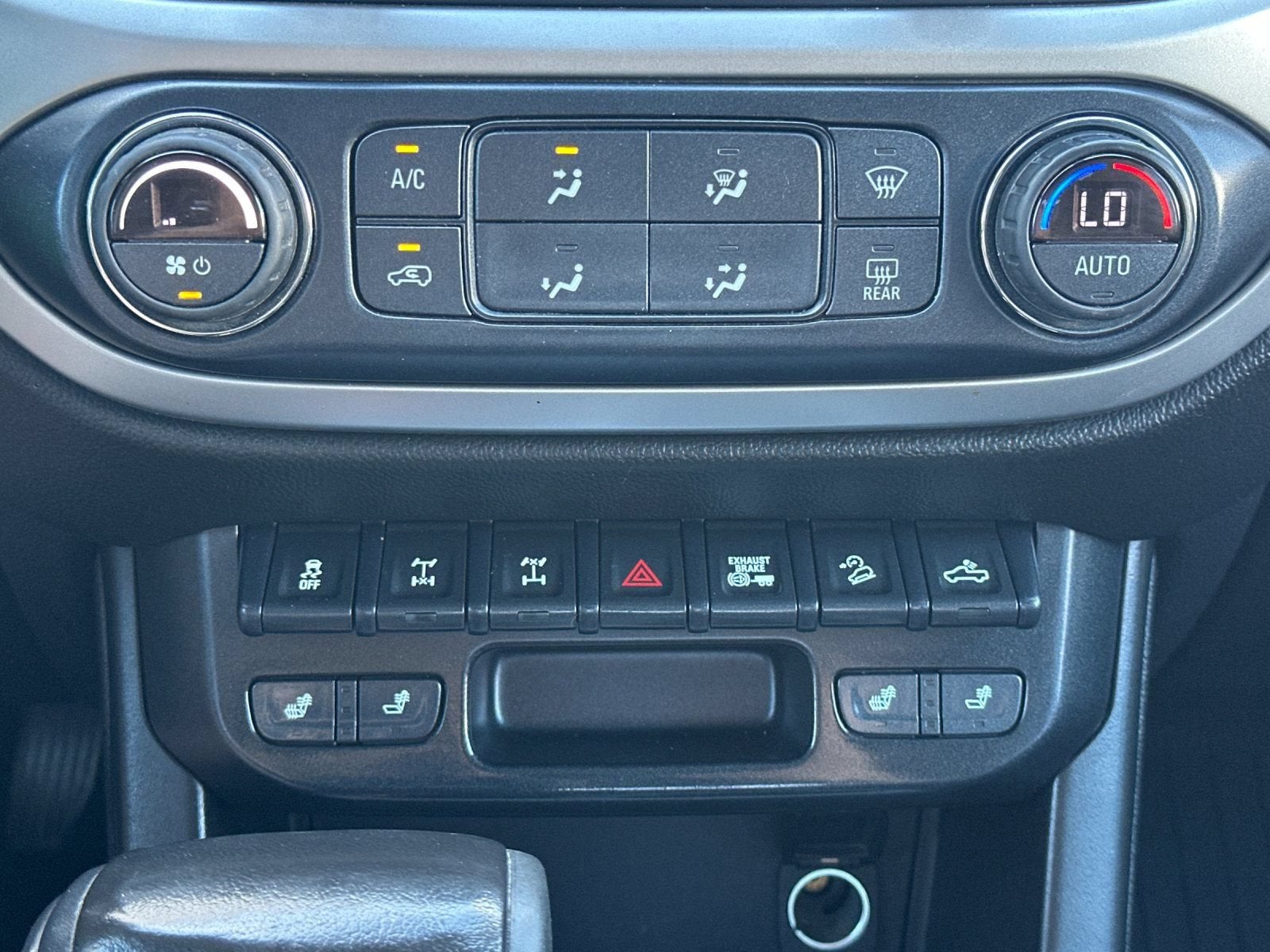 2018 Chevrolet Colorado ZR2 - Photo 21
