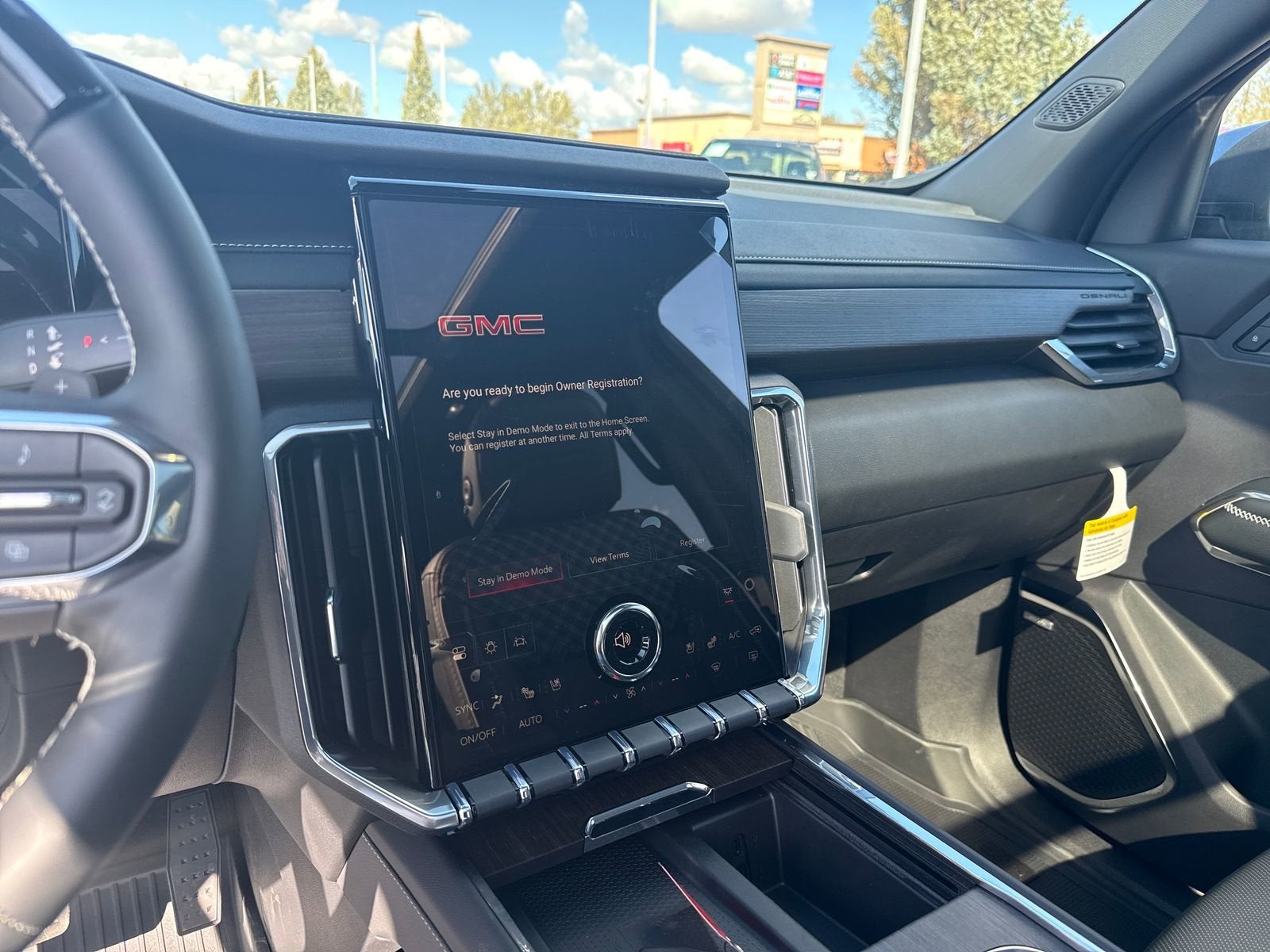 2026 GMC Acadia Denali