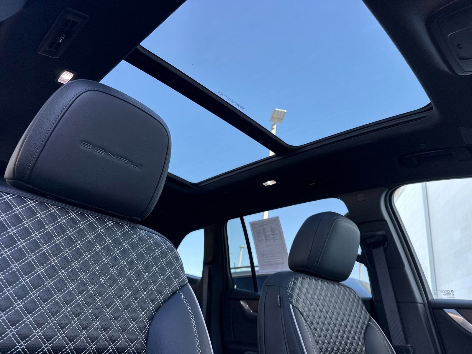 2025 GMC Acadia Denali
