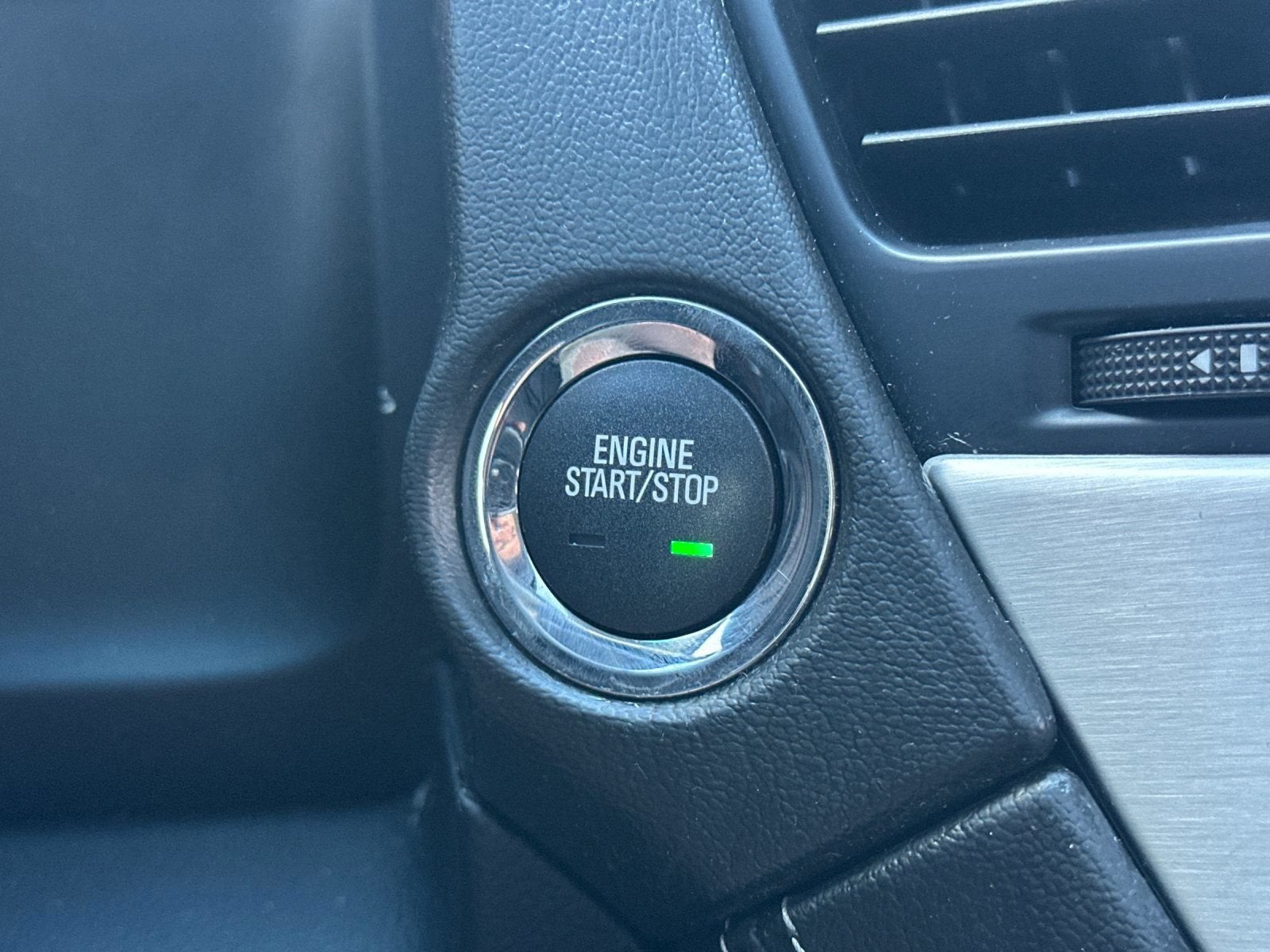 2020 GMC Yukon SLT - Photo 27