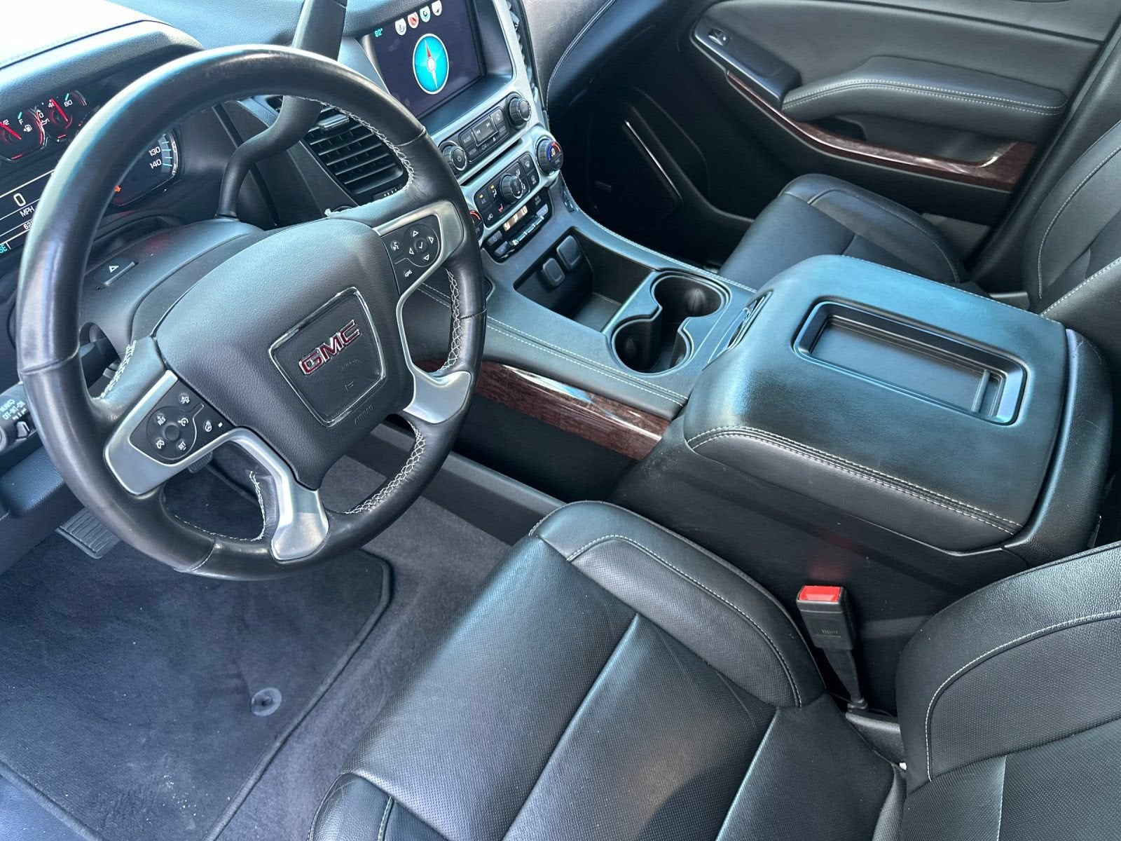 2020 GMC Yukon SLT - Photo 9