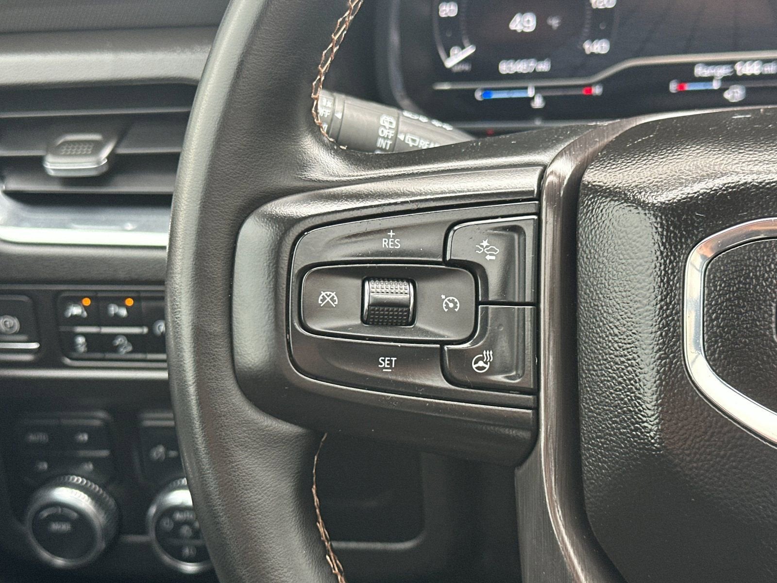 2023 GMC Yukon XL AT4