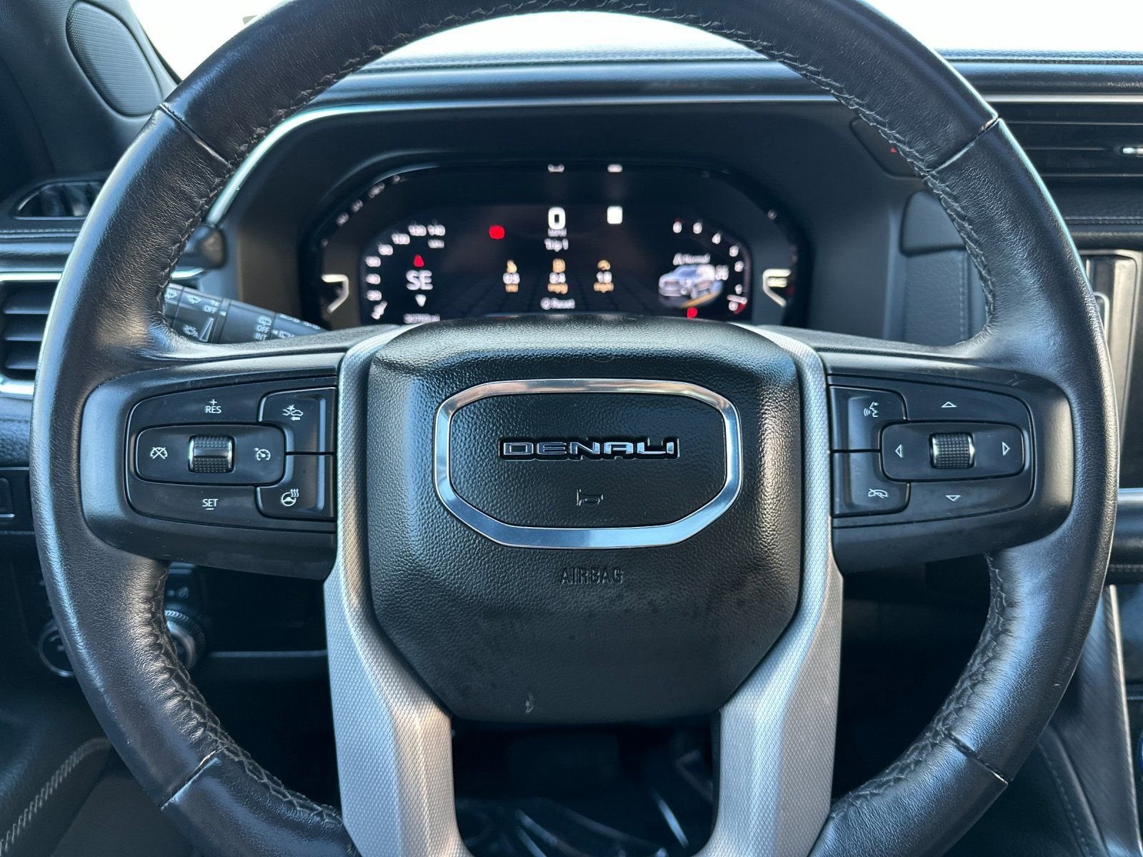 2023 GMC Yukon XL Denali