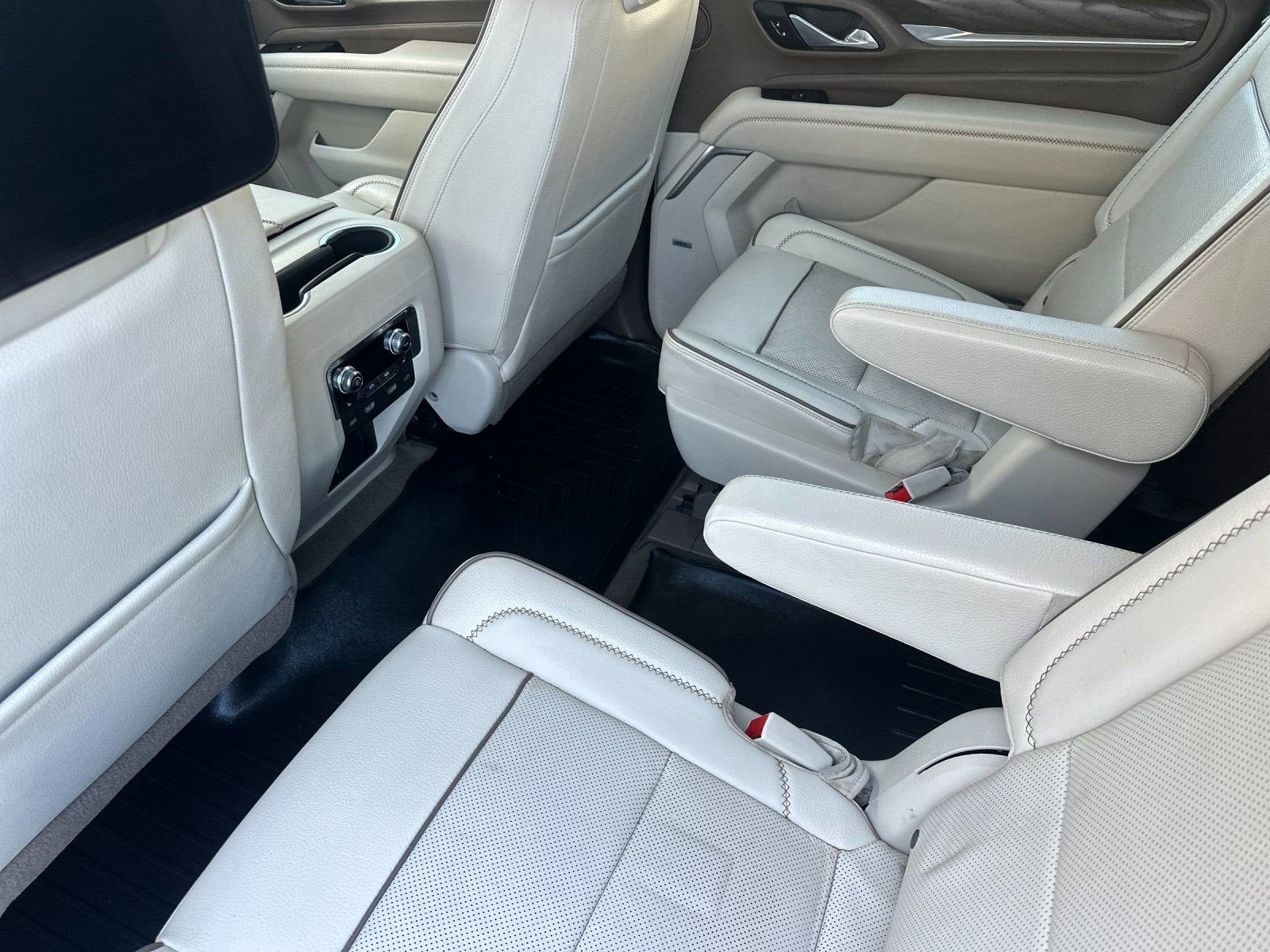 2021 GMC Yukon XL Denali - Photo 13