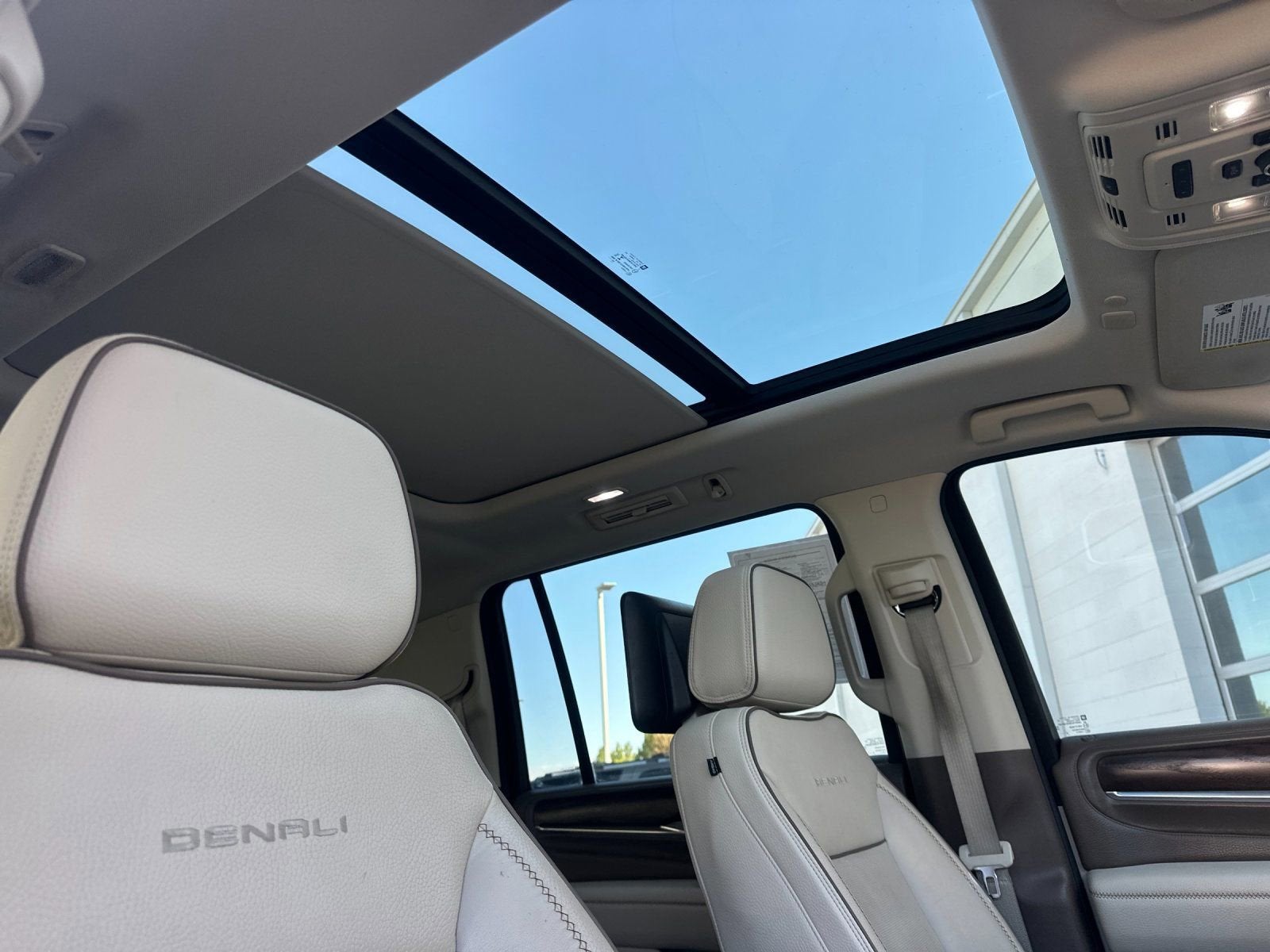 2021 GMC Yukon XL Denali - Photo 21