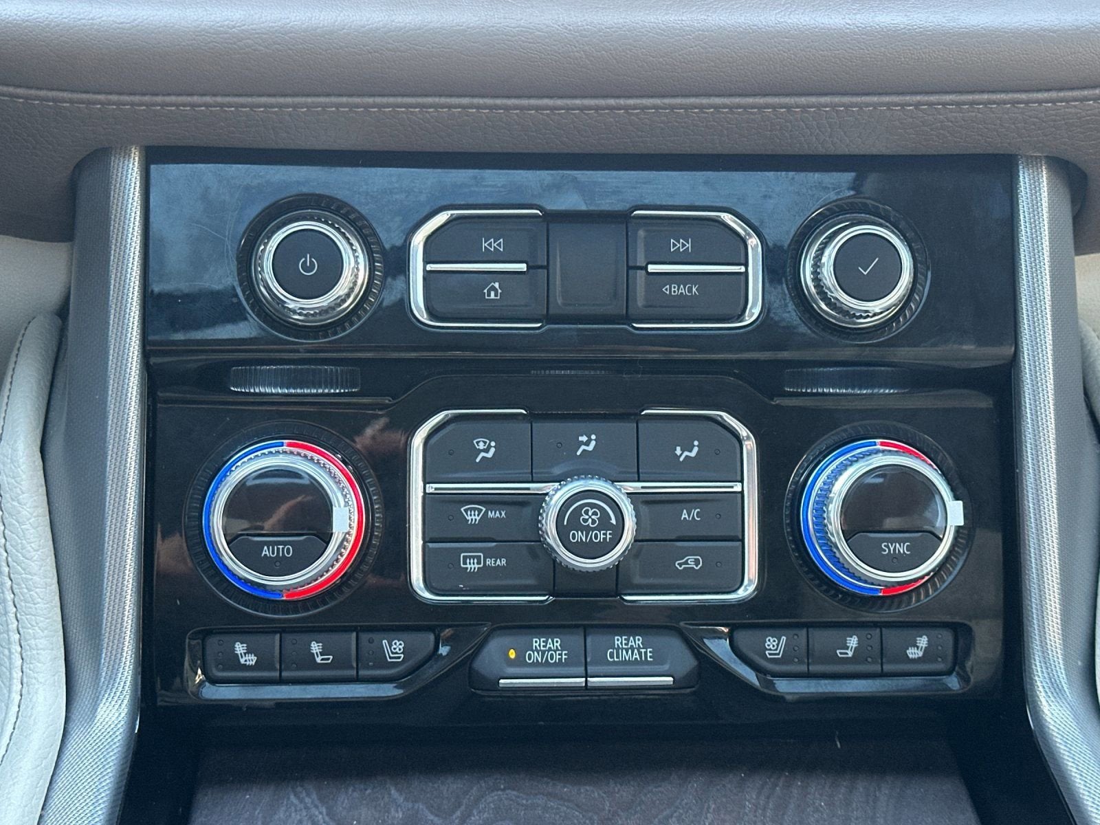 2021 GMC Yukon XL Denali - Photo 27