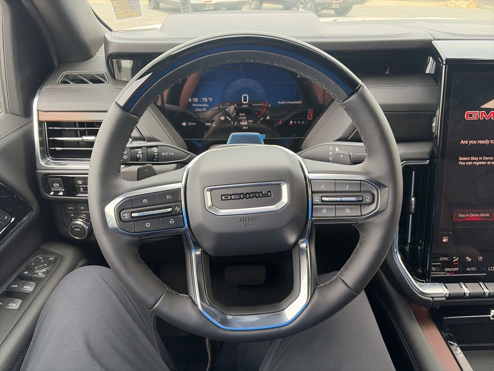 2026 GMC Yukon XL Denali - Photo 12