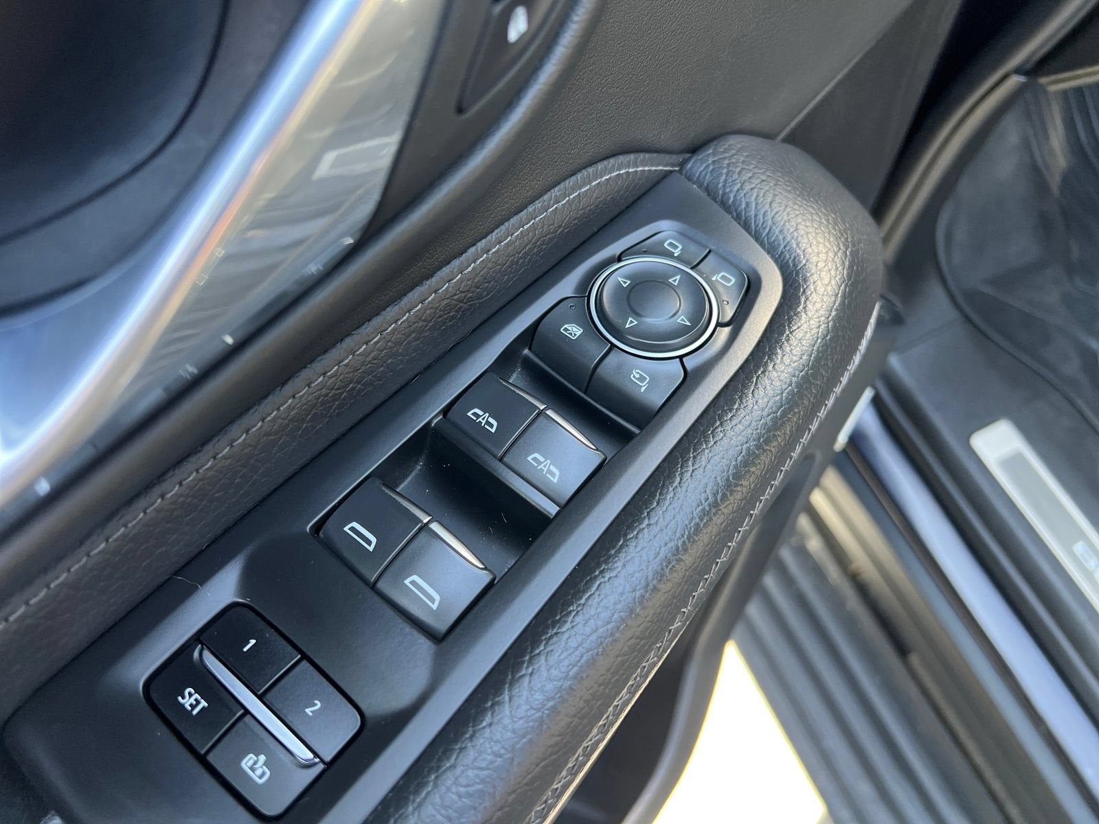 2023 GMC Yukon XL Denali - Photo 29