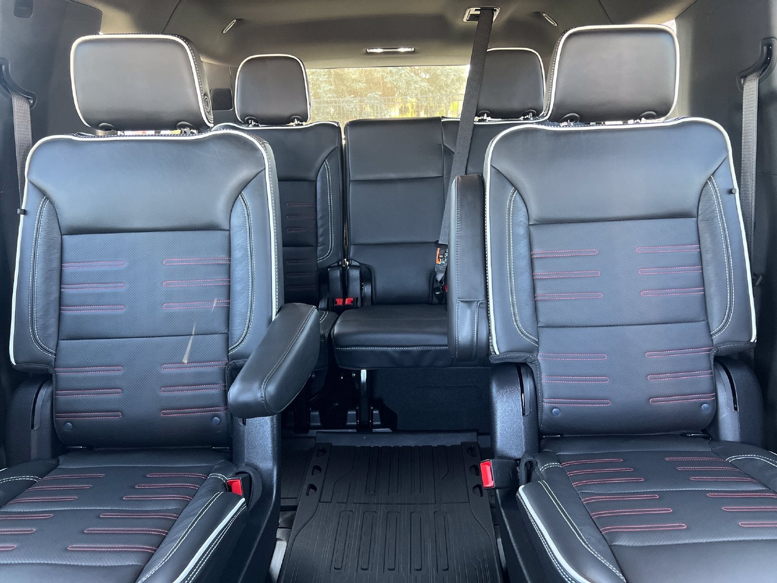 2025 GMC Yukon XL AT4 Ultimate