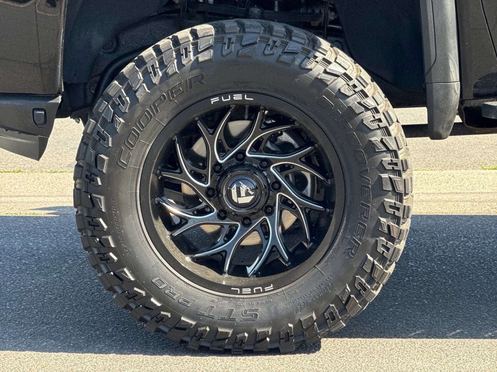 2023 GMC Sierra 2500HD AT4 - Photo 33