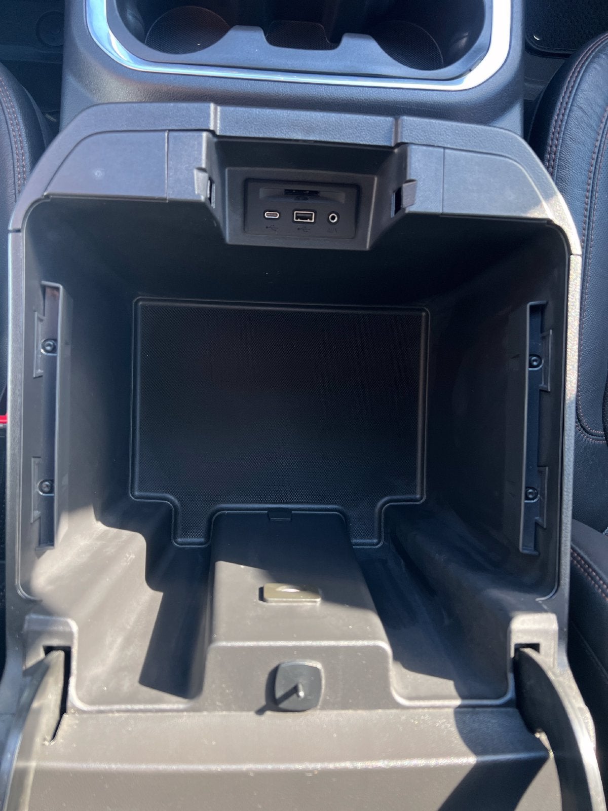2023 GMC Sierra 3500HD AT4 - Photo 11