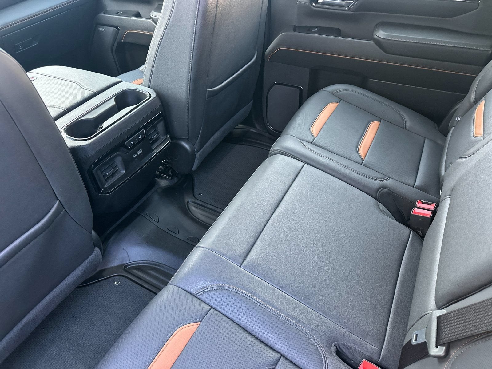 2024 GMC Sierra 3500HD AT4 - Photo 13