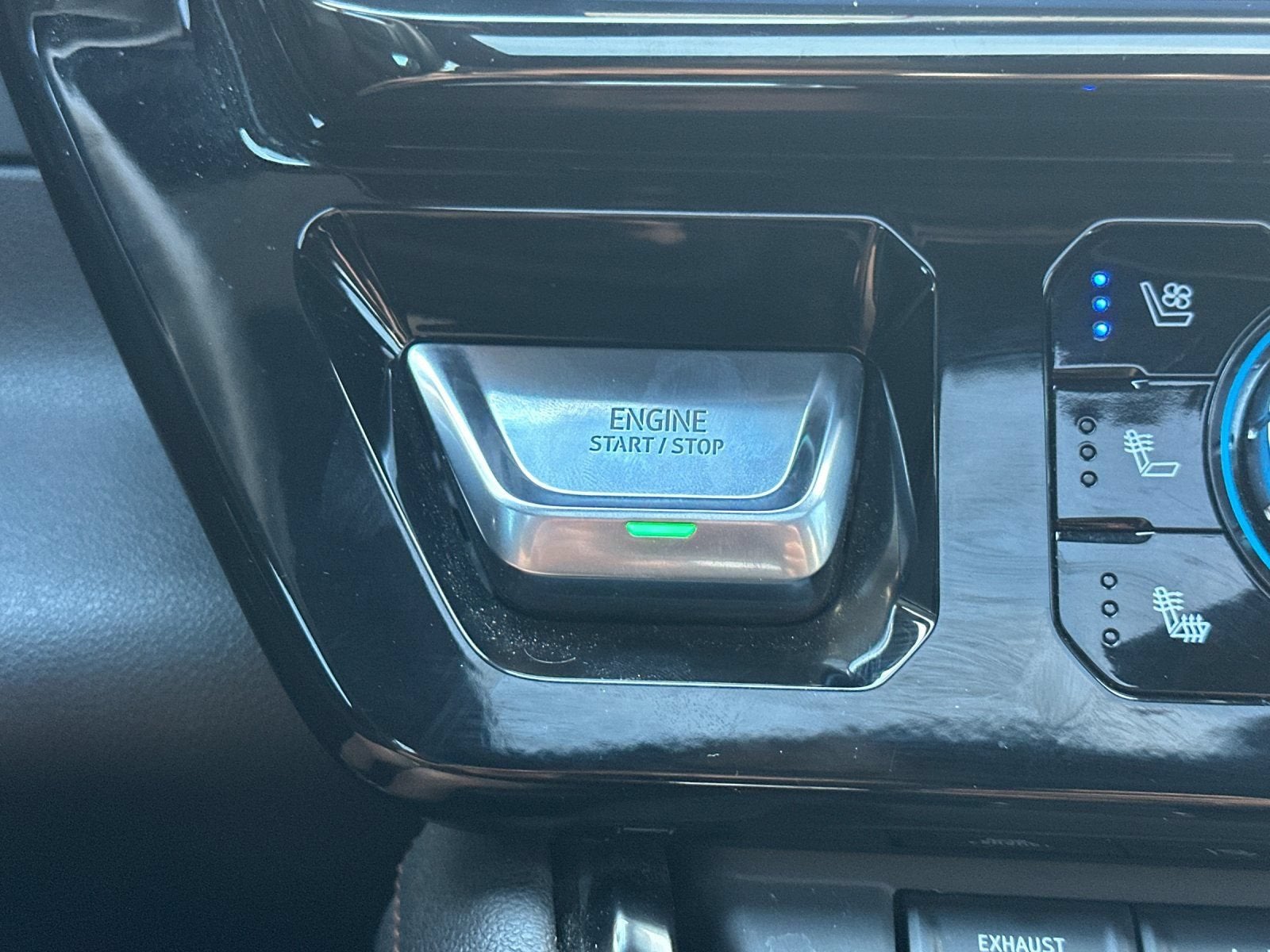 2024 GMC Sierra 3500HD AT4 - Photo 26