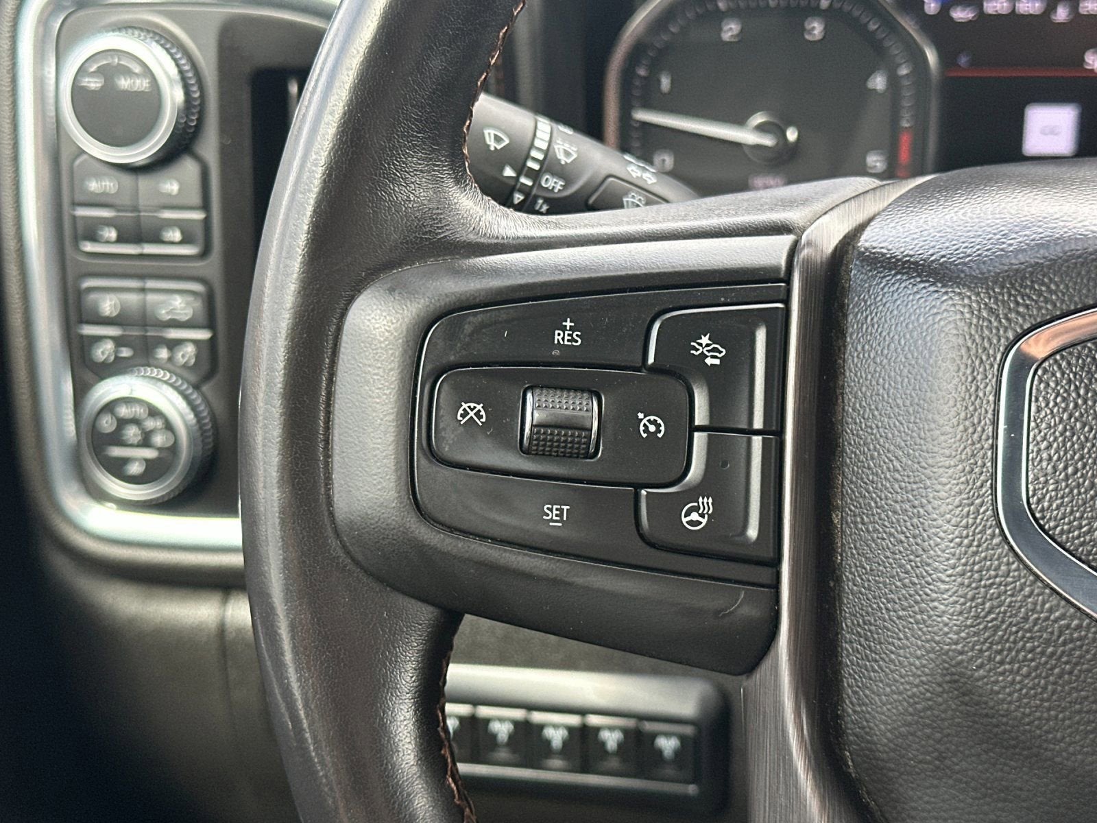 2023 GMC Sierra 3500HD AT4 - Photo 28