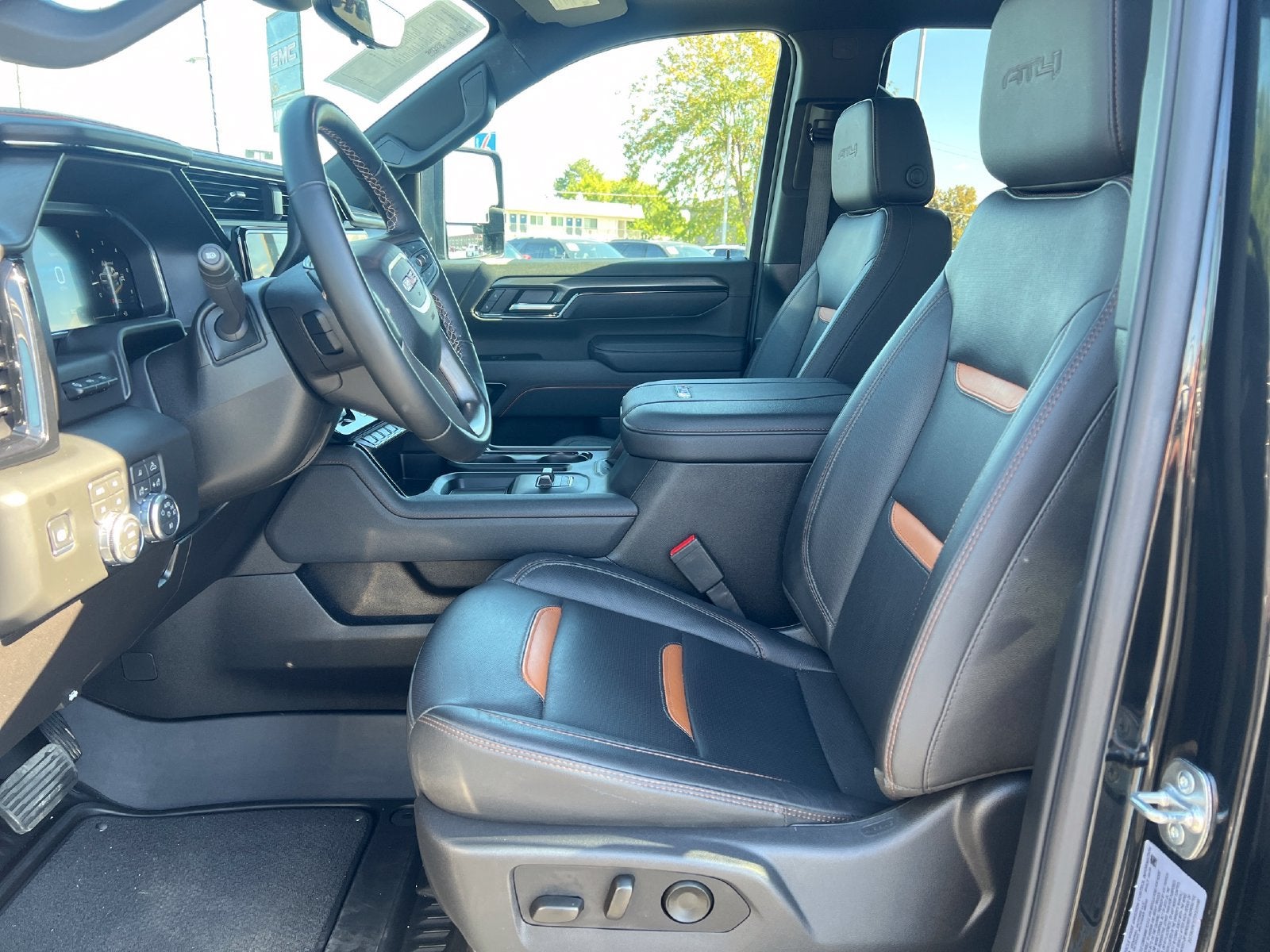 2026 GMC Sierra 2500HD AT4 - Photo 18