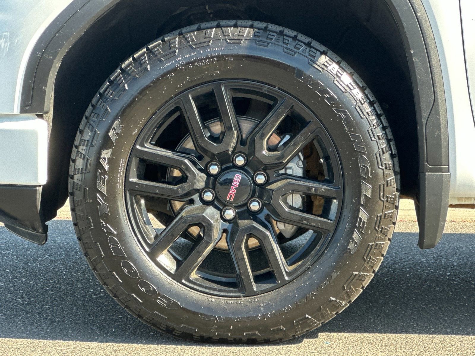 2025 GMC Sierra 1500 Elevation