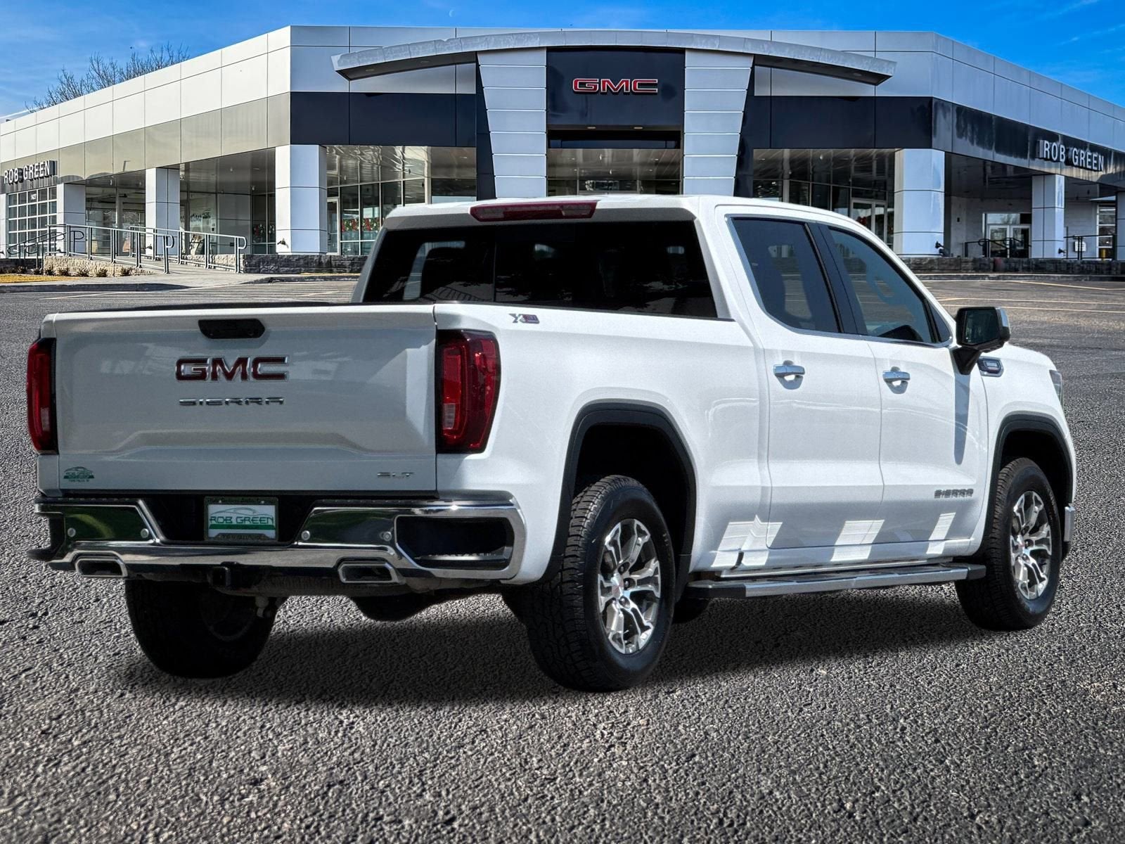 2024 GMC Sierra 1500 SLT