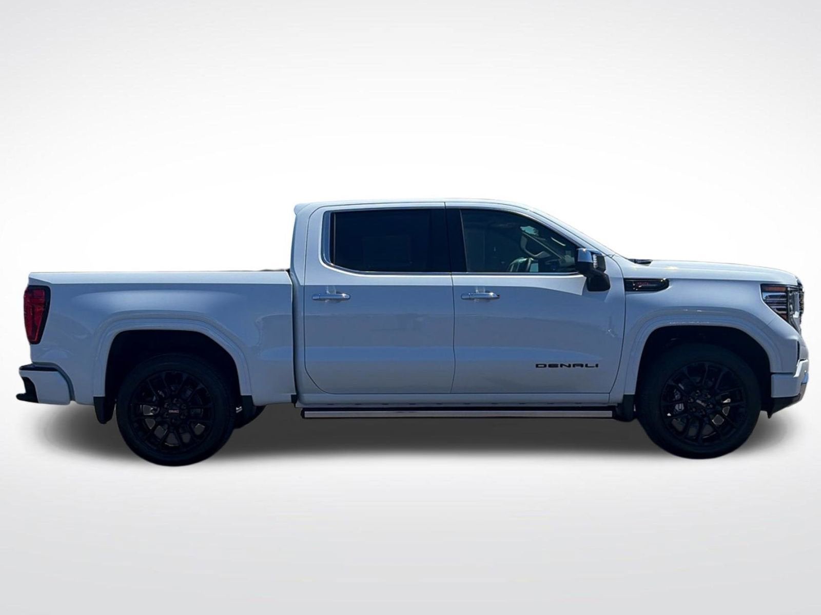2026 GMC Sierra 1500 Denali - Photo 9