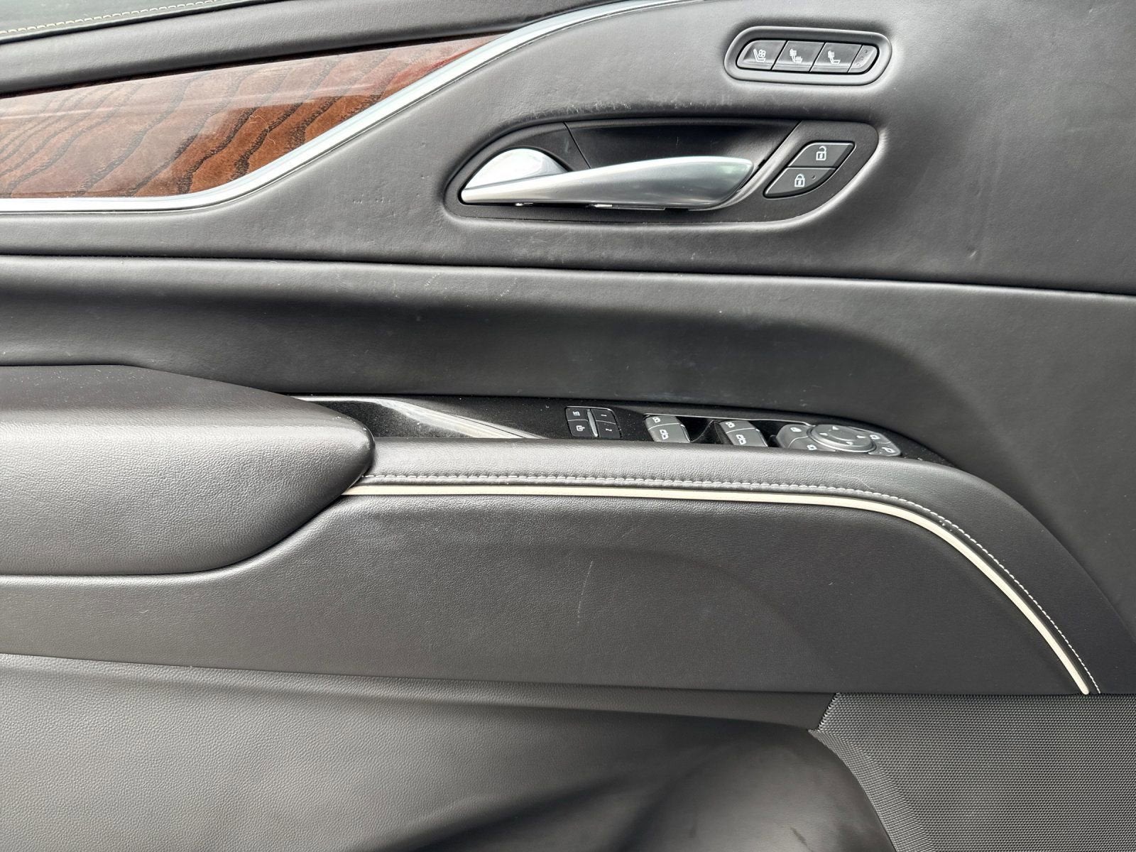 2022 Cadillac Escalade ESV Sport Platinum