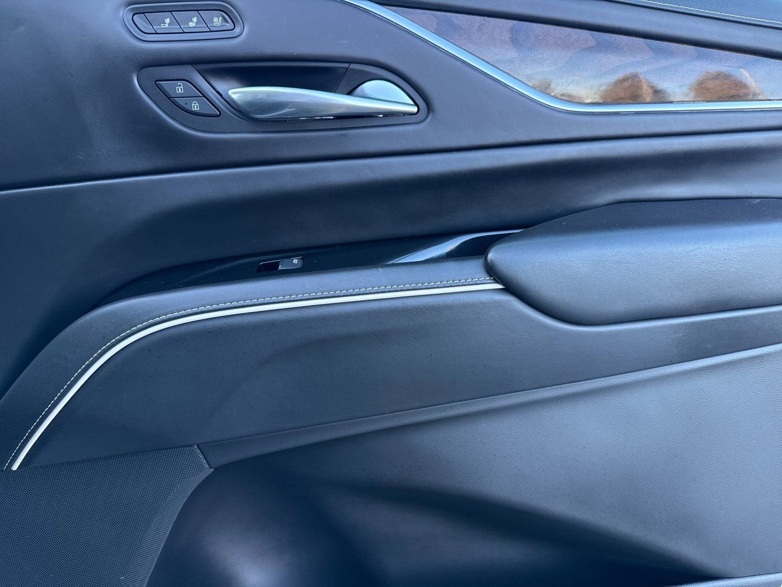 2022 Cadillac Escalade ESV Sport Platinum