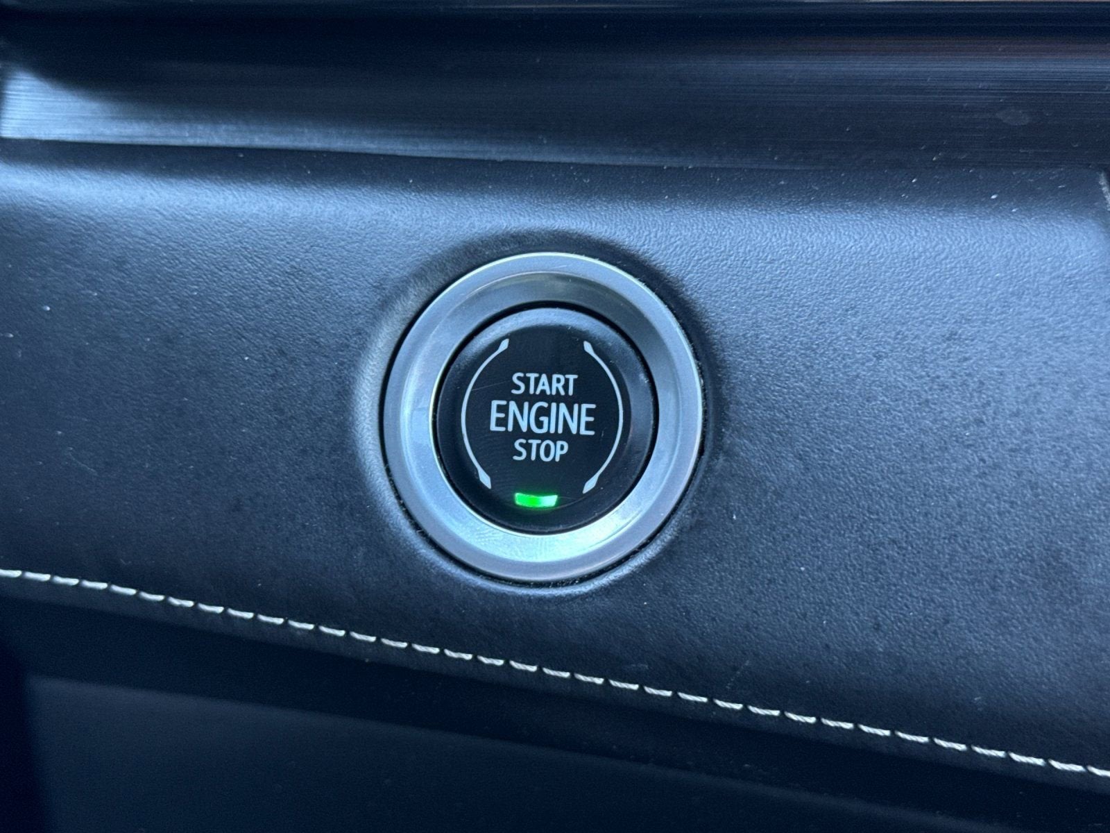 2022 Cadillac Escalade ESV Sport Platinum