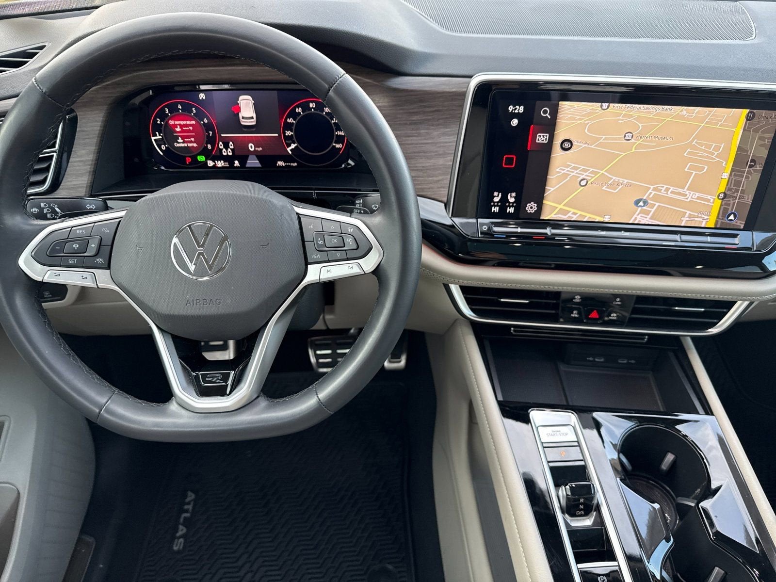 2024 Volkswagen Atlas 2.0T SEL Premium R-Line