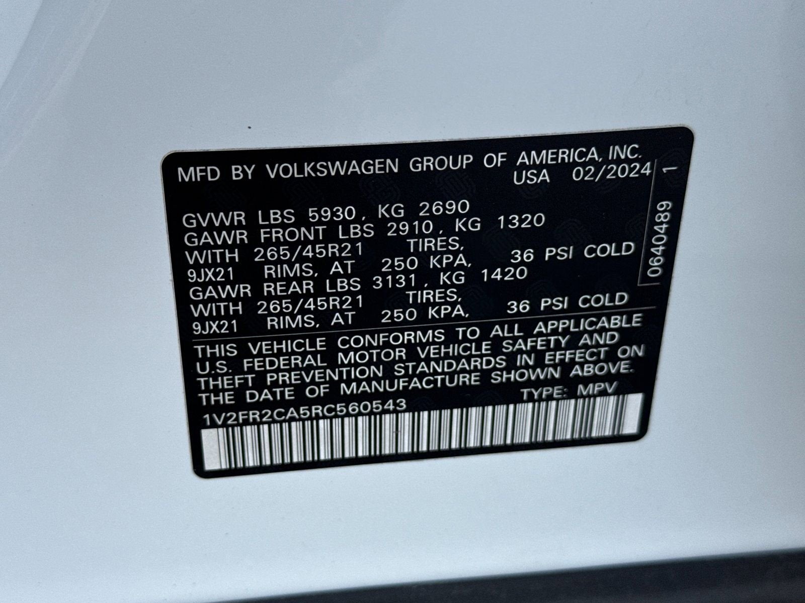 2024 Volkswagen Atlas 2.0T SEL Premium R-Line