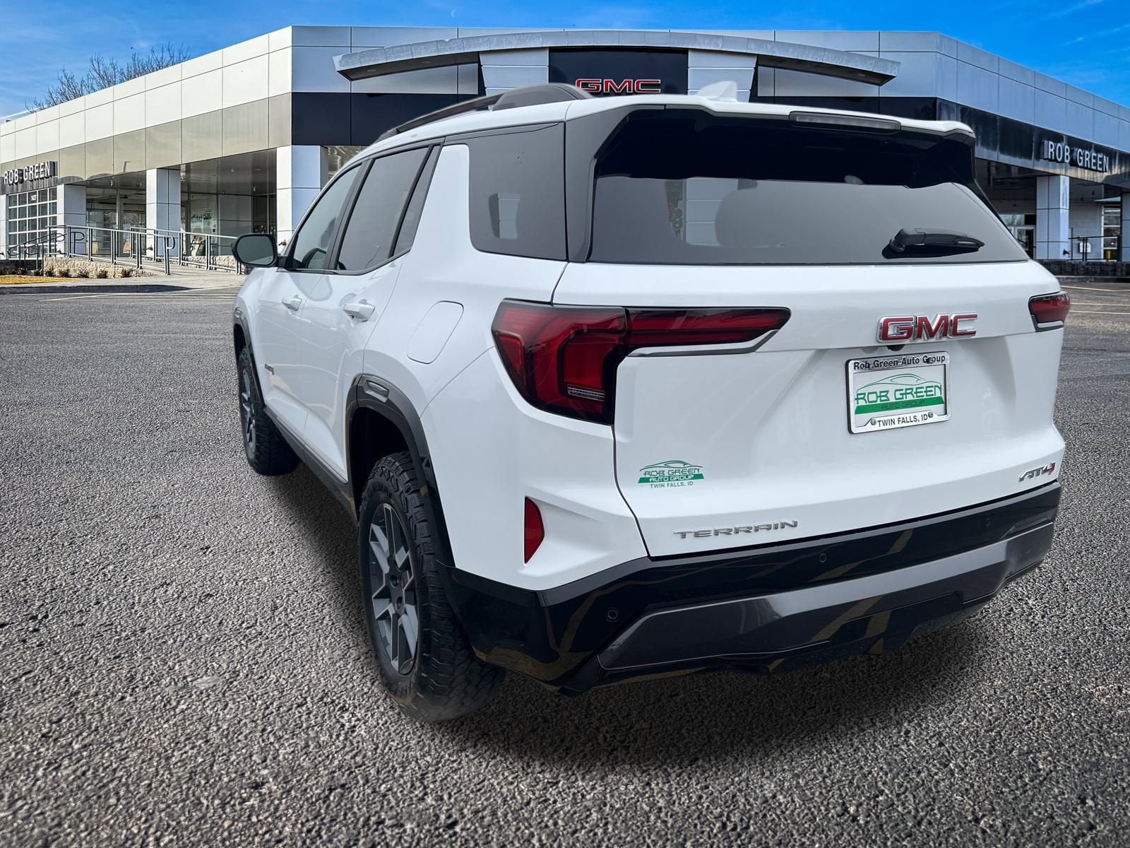 2026 GMC Terrain AT4