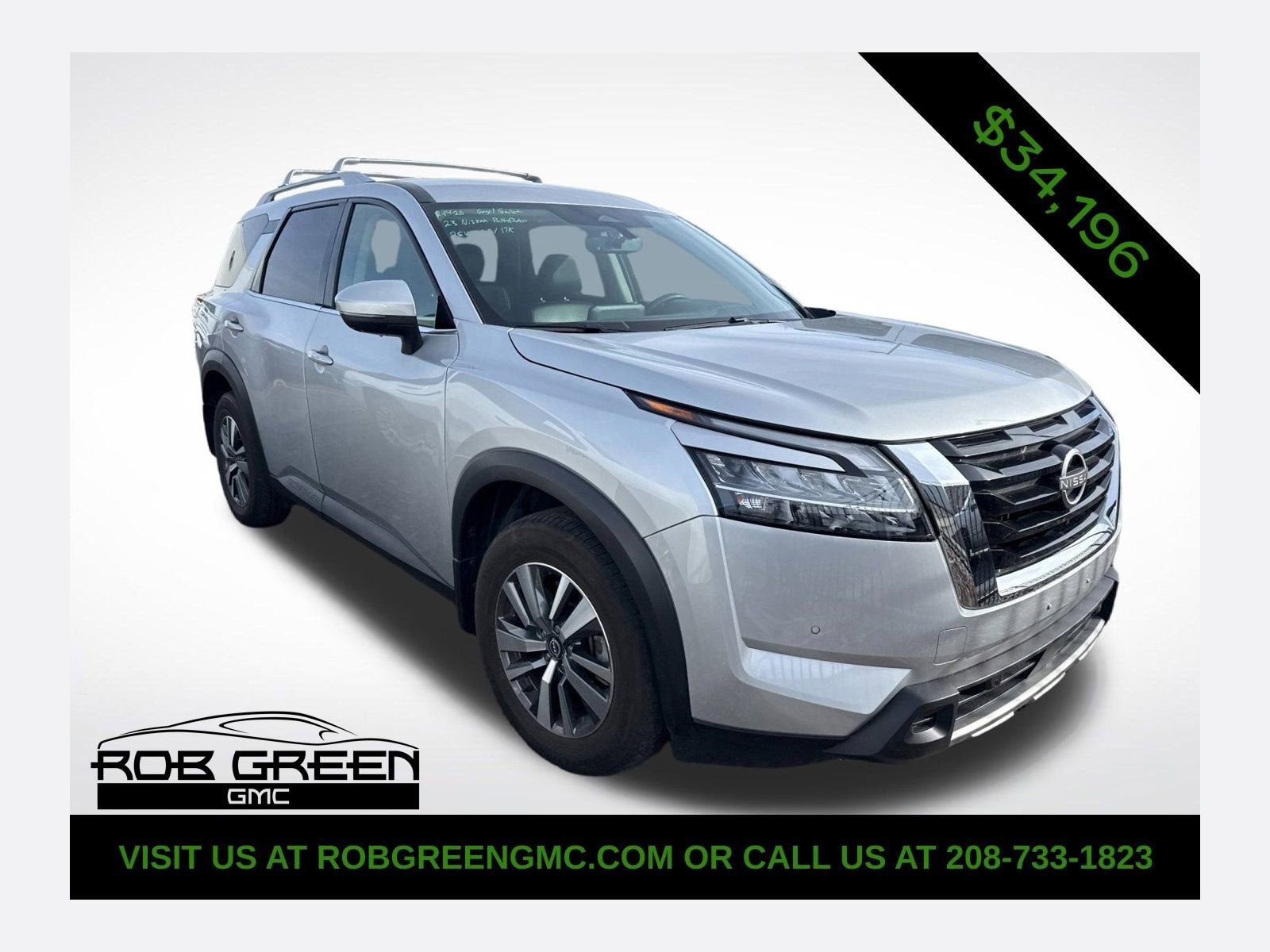 2023 Nissan Pathfinder SL