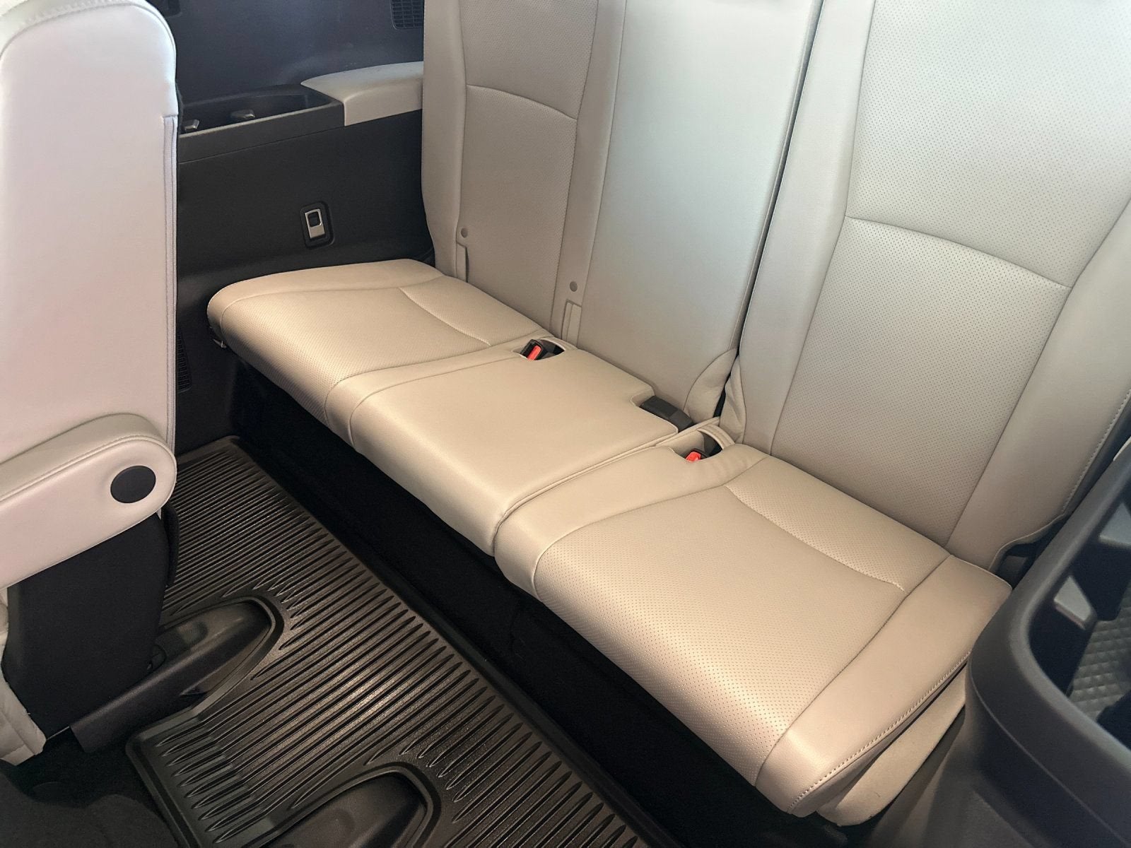 2025 Toyota Grand Highlander Platinum - Photo 17