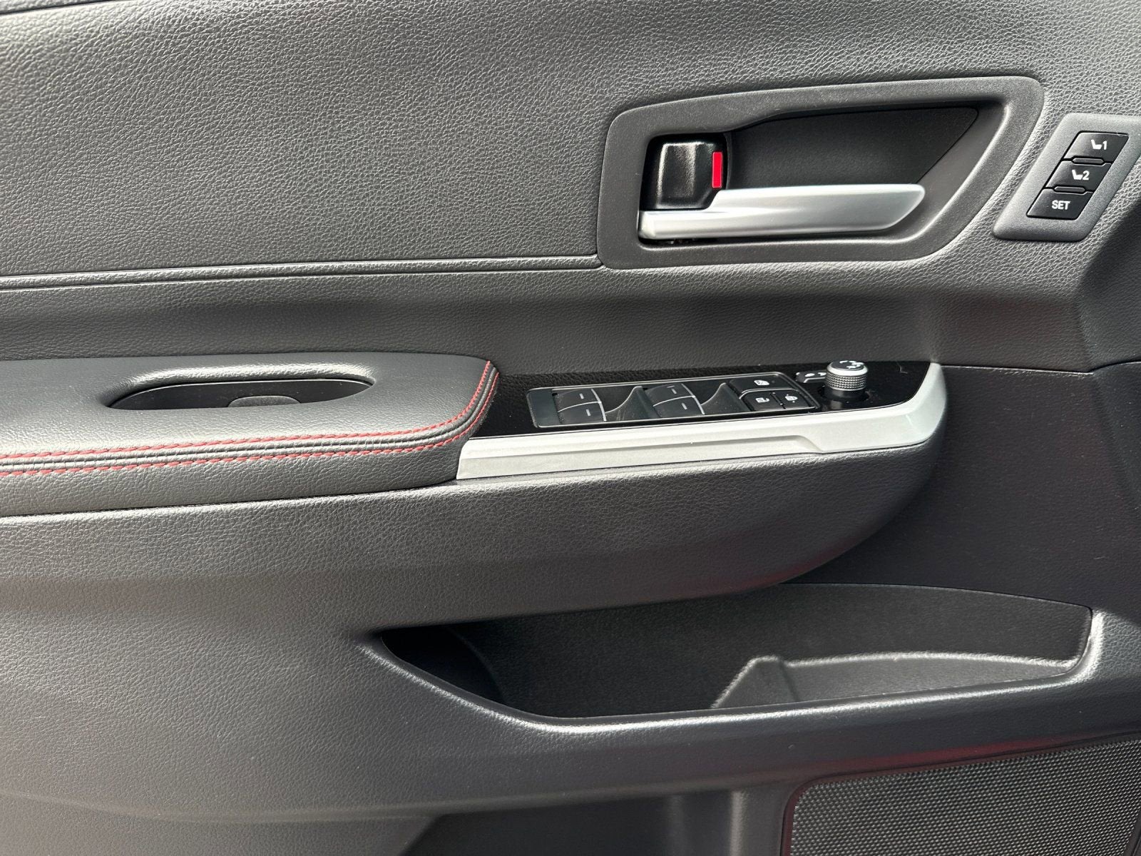 2025 Toyota Sienna XSE