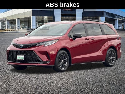 2025 Toyota Sienna XSE