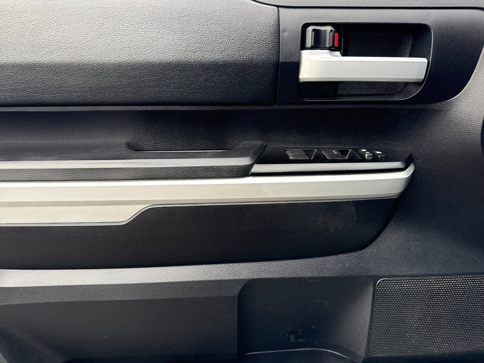 2016 Toyota Tundra 4WD Truck SR